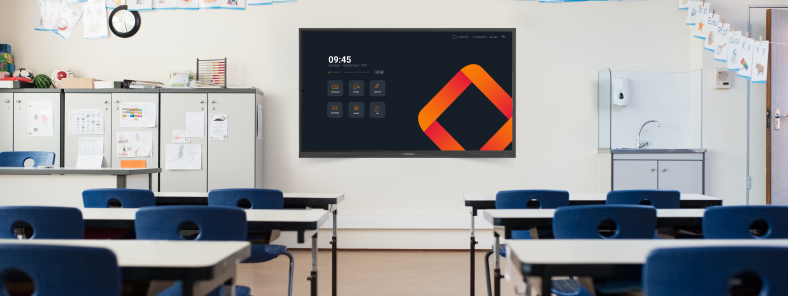 Klassenraum mit interaktivem Display